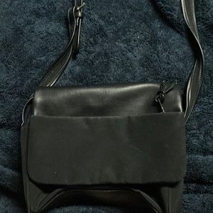 Black shoulder length Liz Claiborne purse